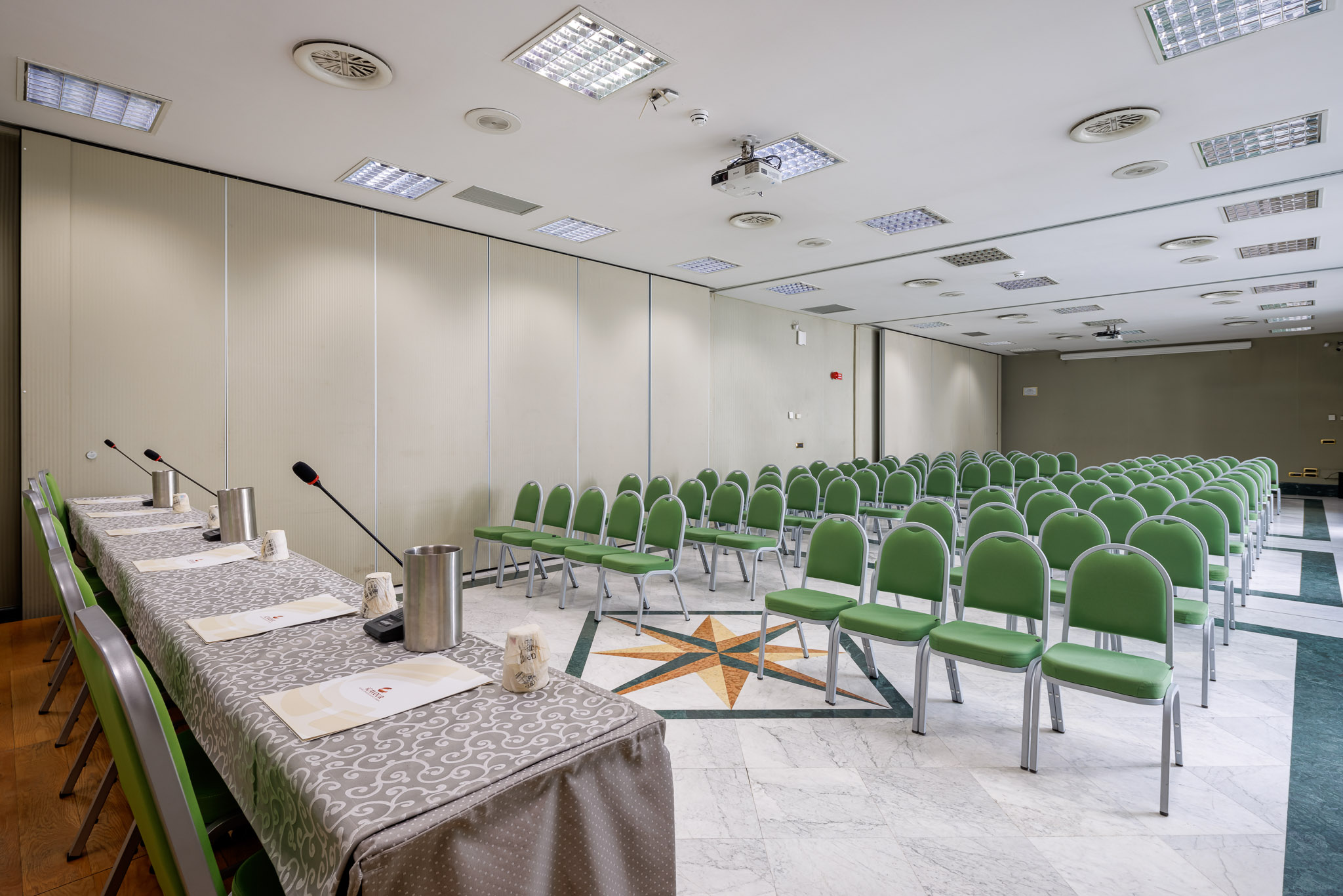 AULA MAGNA - LEONARDO